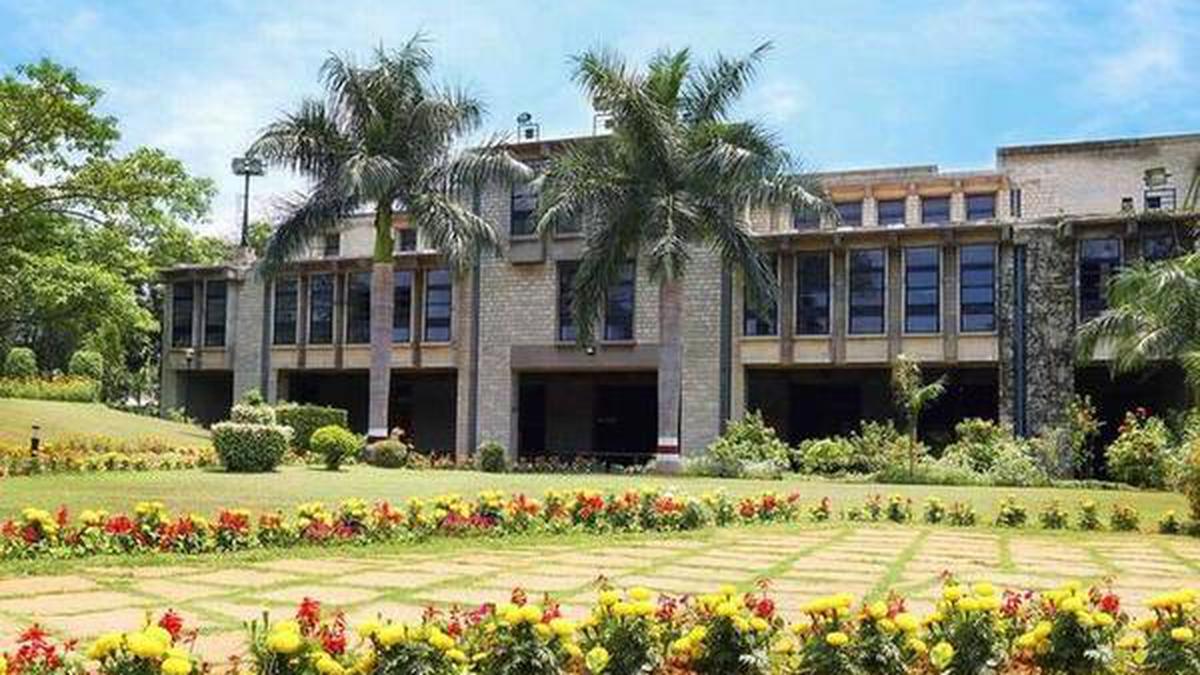 IIM-B’s NSRCEL, ICICI Securities Invite Fintech Start-ups For ...